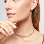 Choker necklace with front clasp and white topaz